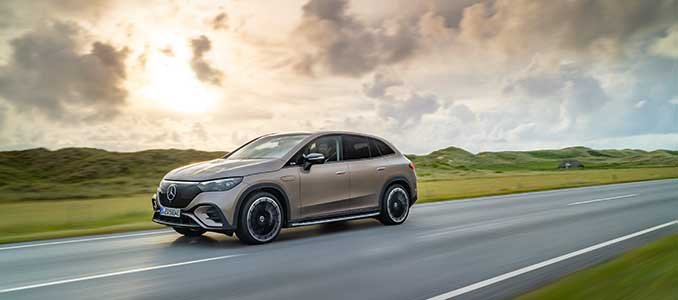 Photo représentant un véhicule Mercedes-Benz SUV électrique de 2023