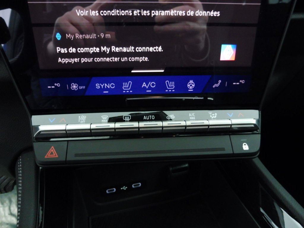 RENAULT AUSTRAL 1.2 E-TECH FULL HYBRID 200CH ICONIC- 24