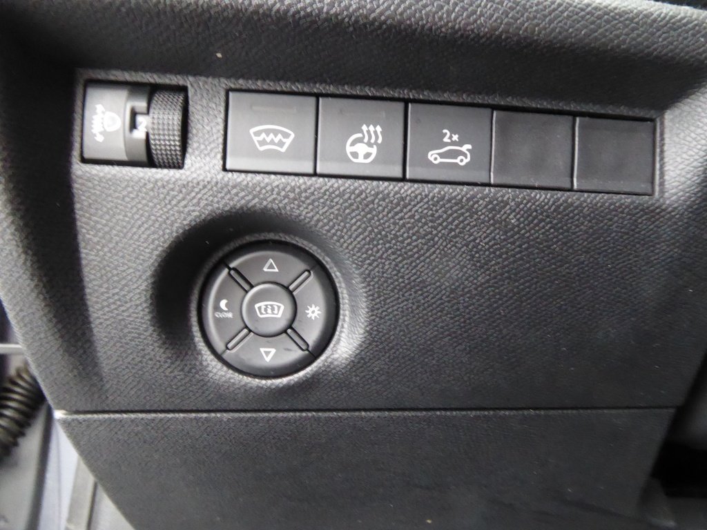 CITROEN C4 X BLUEHDI 130CH S&S SHINE EAT8