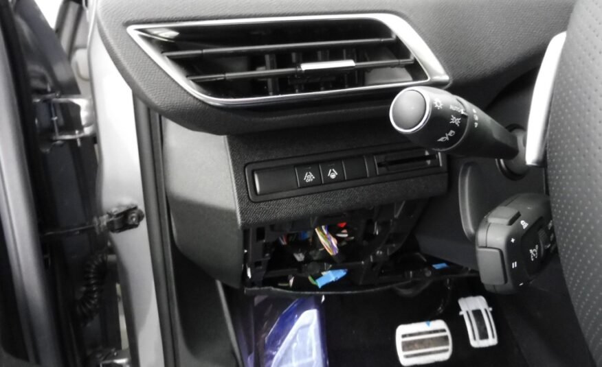PEUGEOT 5008 HYBRID 136CH GT LINE E-DCS6