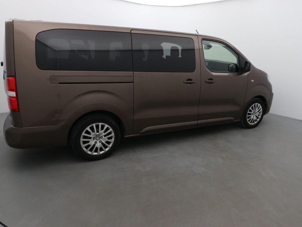 PEUGEOT TRAVELLER 1.5 BLUEHDI 120CH S&S LONG BUSINESS 9 PLACES