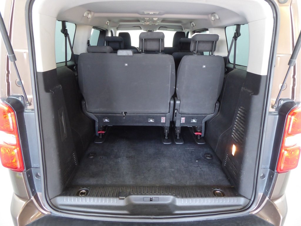 PEUGEOT TRAVELLER 1.5 BLUEHDI 120CH S&S LONG BUSINESS 9 PLACES