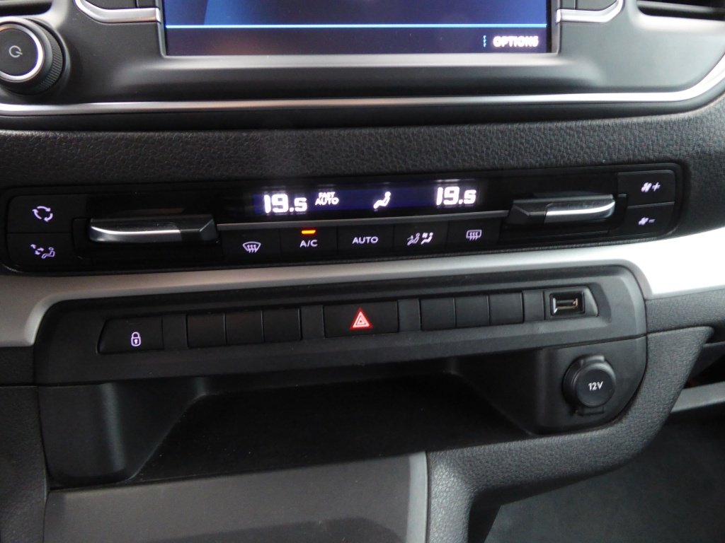 PEUGEOT TRAVELLER 1.5 BLUEHDI 120CH S&S LONG BUSINESS 9 PLACES