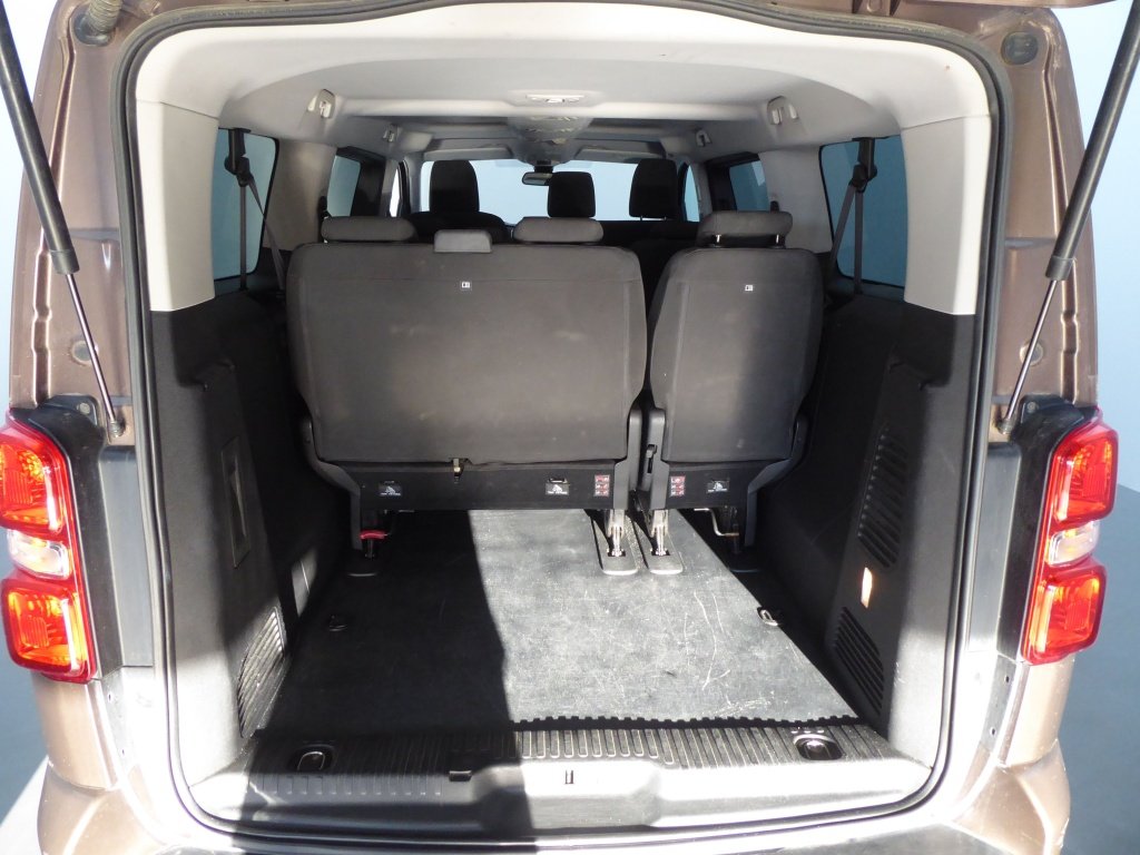 PEUGEOT TRAVELLER 1.5 BLUEHDI 120CH S&S LONG BUSINESS 9 PLACES