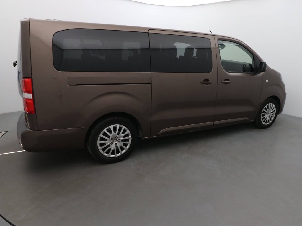 PEUGEOT TRAVELLER 1.5 BLUEHDI 120CH S&S LONG BUSINESS 9 PLACES