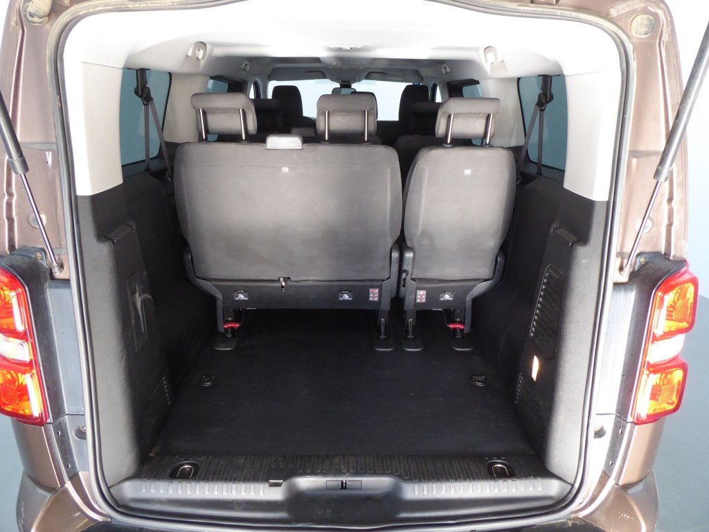 PEUGEOT TRAVELLER 1.5 BLUEHDI 120CH S&S LONG BUSINESS 9 PLACES
