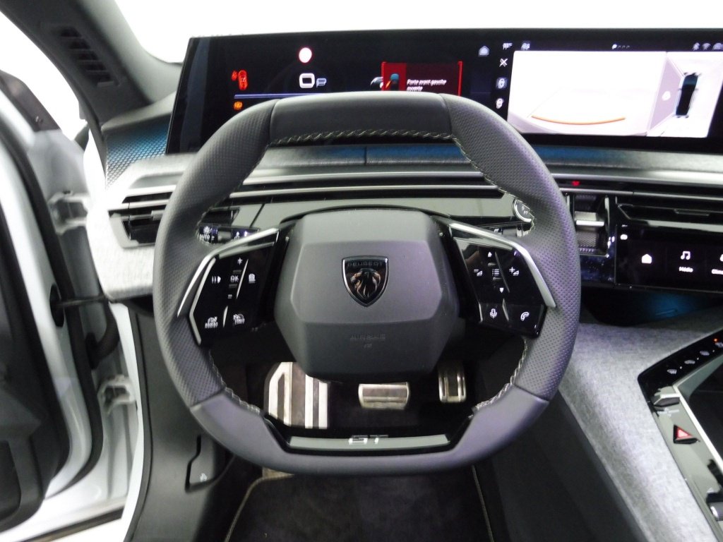 PEUGEOT 3008 HYBRID 136CH GT E-DCS6