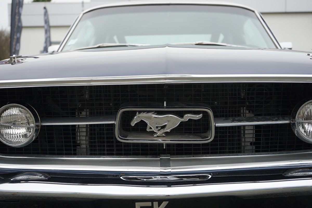 FORD MUSTANG FASTBACK GTA V8 220ch 1967