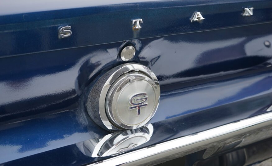 FORD MUSTANG FASTBACK GTA V8 220ch 1967