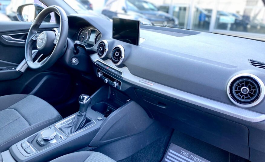 AUDI Q2 35 TFSI S Tronic S Line