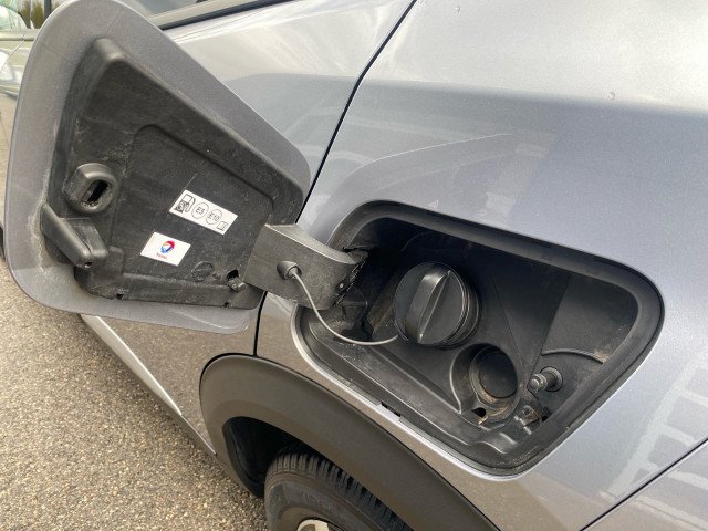 Peugeot 2008 0.0 1.2 e-THP 131ch II 1.2 PureTech 130ch S&S Allure EAT8
