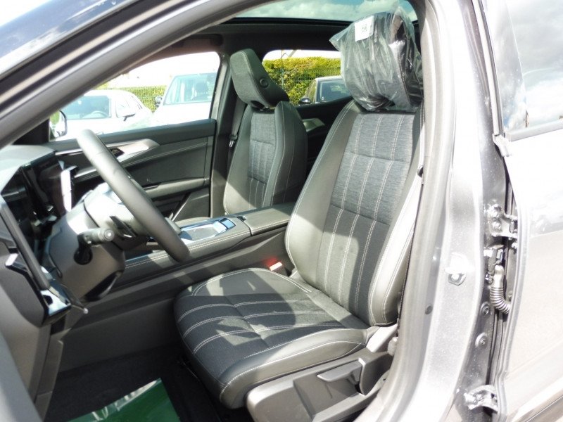 RENAULT AUSTRAL 1.2 E-TECH FULL HYBRID 200CH TECHNO – 24