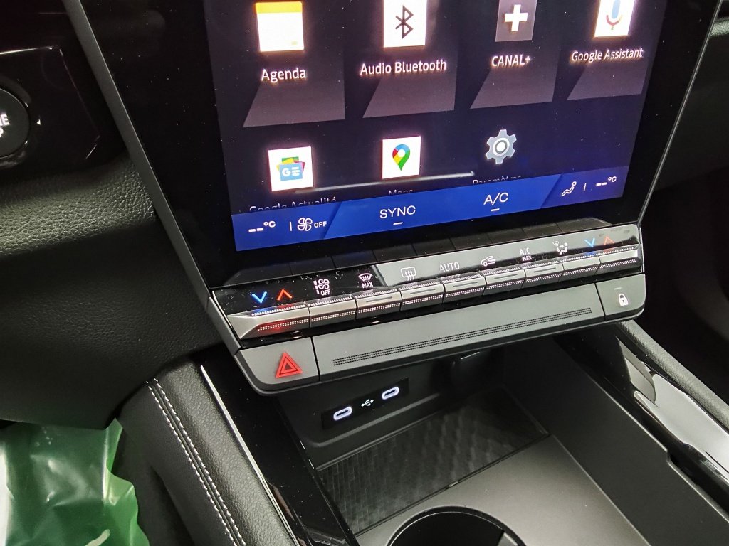 RENAULT AUSTRAL 1.2 E-TECH FULL HYBRID 200CH TECHNO – 24