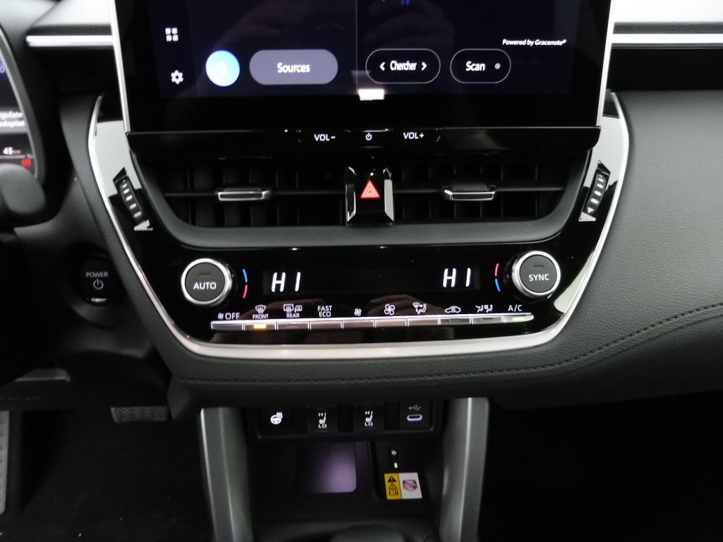 TOYOTA COROLLA CROSS ACTIVE DRIVE 1.8 VVTI HYBRID 140