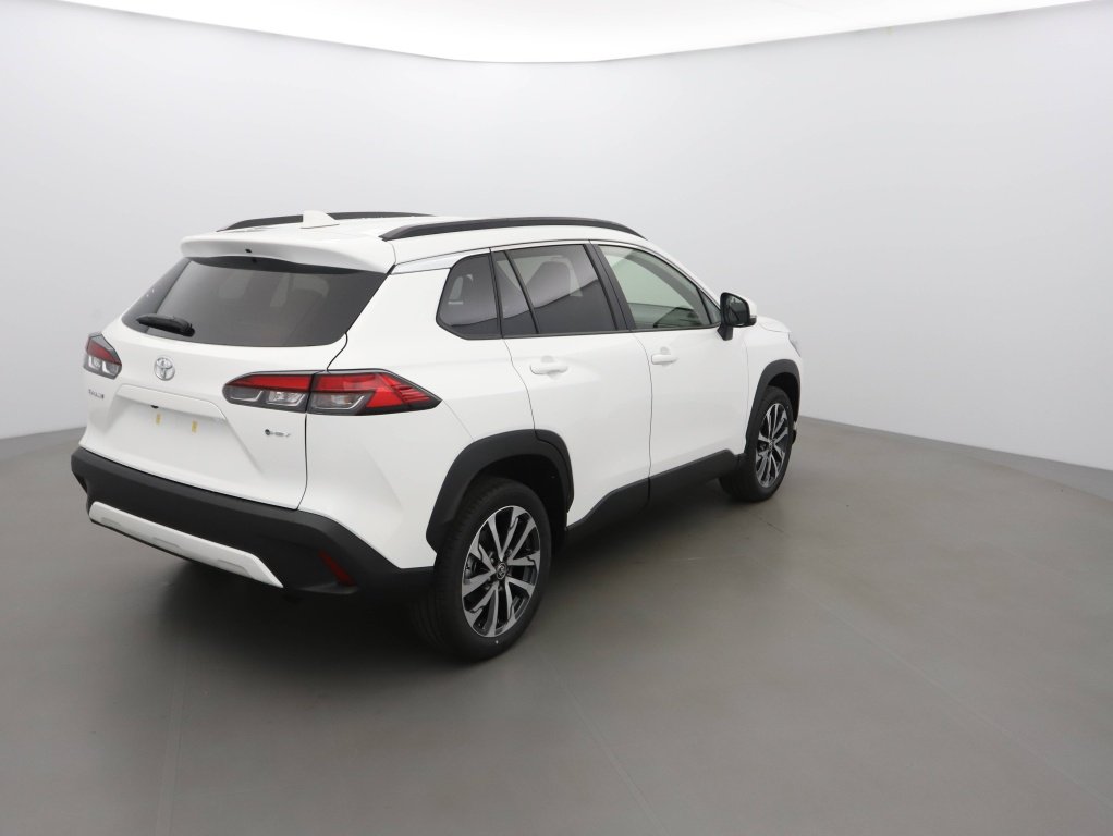 TOYOTA COROLLA CROSS ACTIVE DRIVE 1.8 VVTI HYBRID 140