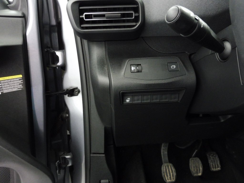 PEUGEOT RIFTER TAILLE M – 1.5 BLUEHDI 100CH S&S ALLURE 5 PLACES