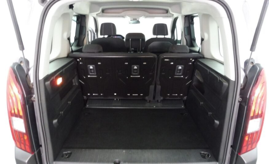 PEUGEOT RIFTER TAILLE M – 1.5 BLUEHDI 100CH S&S ALLURE 5 PLACES