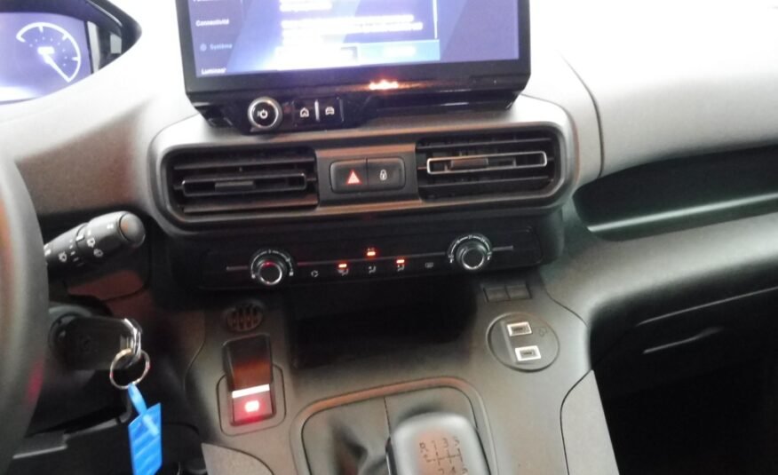 PEUGEOT RIFTER TAILLE M – 1.5 BLUEHDI 100CH S&S ALLURE 5 PLACES
