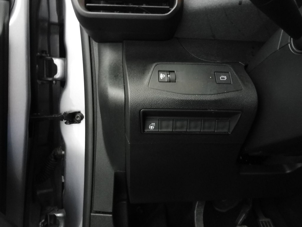 PEUGEOT RIFTER TAILLE M – 1.5 BLUEHDI 100CH S&S ALLURE 5 PLACES