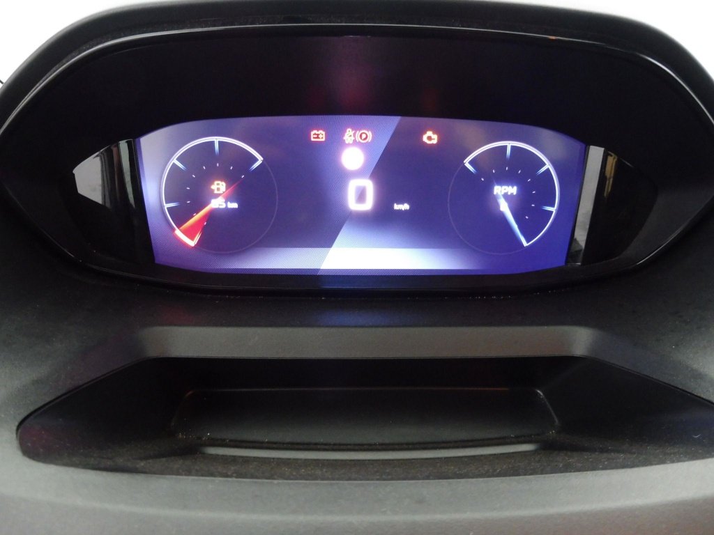 PEUGEOT RIFTER TAILLE M – 1.5 BLUEHDI 100CH S&S ALLURE 5 PLACES
