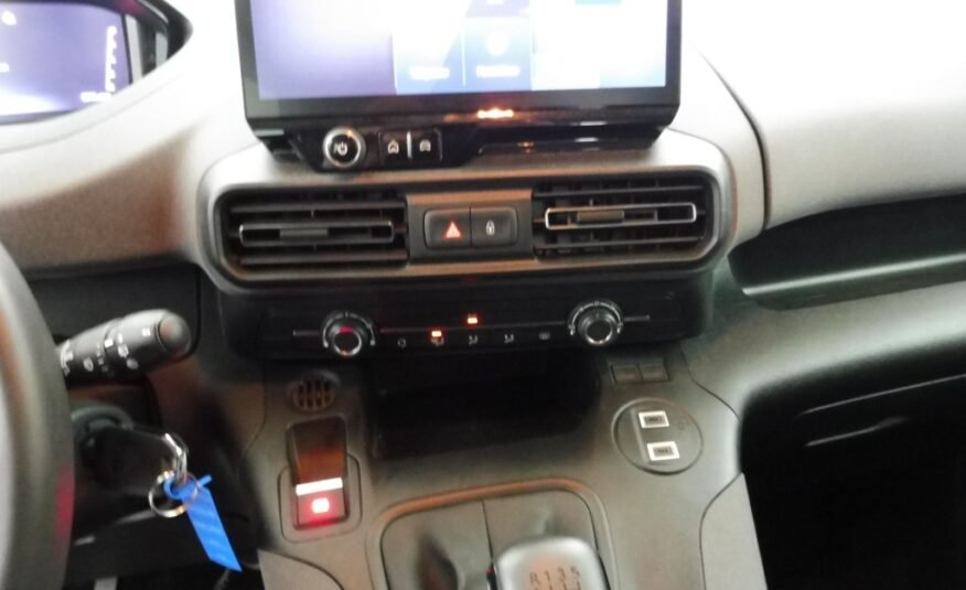 PEUGEOT RIFTER TAILLE M – 1.5 BLUEHDI 100CH S&S ALLURE 5 PLACES