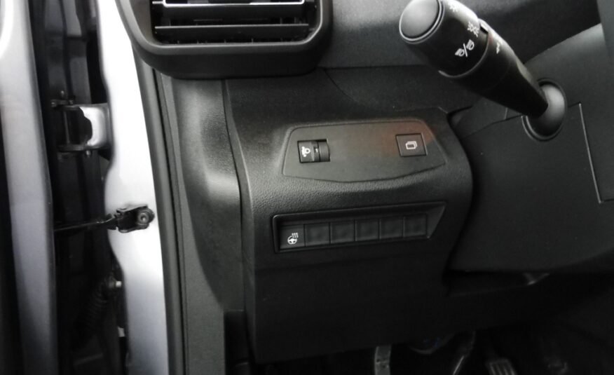 PEUGEOT RIFTER TAILLE M – 1.5 BLUEHDI 100CH S&S ALLURE 5 PLACES