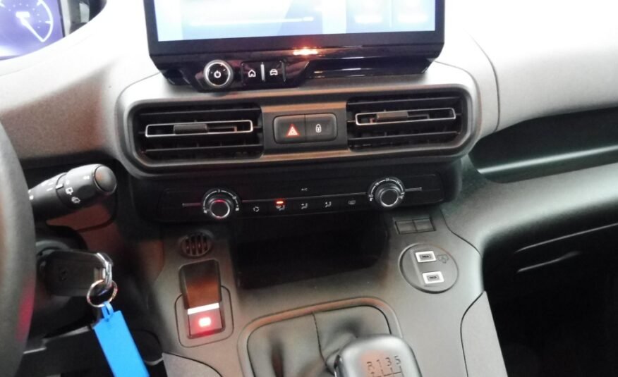 PEUGEOT RIFTER TAILLE M – 1.5 BLUEHDI 100CH S&S ALLURE 5 PLACES