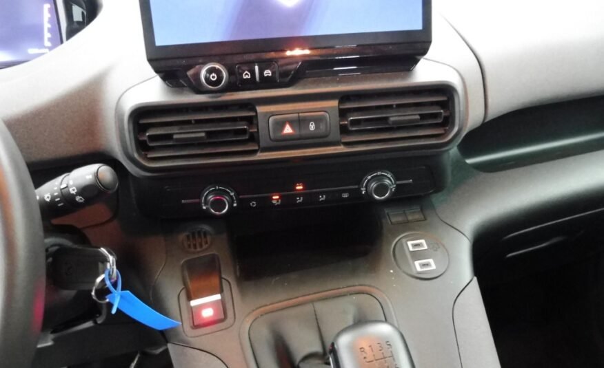 PEUGEOT RIFTER TAILLE M – 1.5 BLUEHDI 100CH S&S ALLURE 5 PLACES