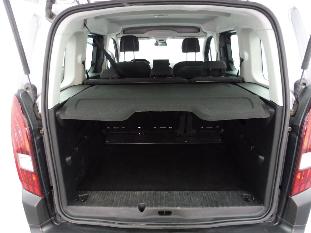 PEUGEOT RIFTER TAILLE M – 1.5 BLUEHDI 100CH S&S ALLURE 5 PLACES