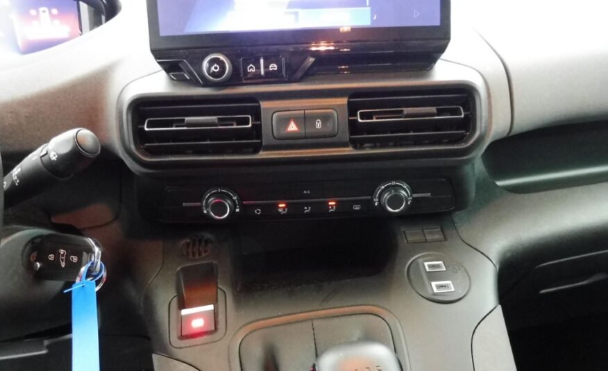 PEUGEOT RIFTER TAILLE M – 1.5 BLUEHDI 100CH S&S ALLURE 5 PLACES