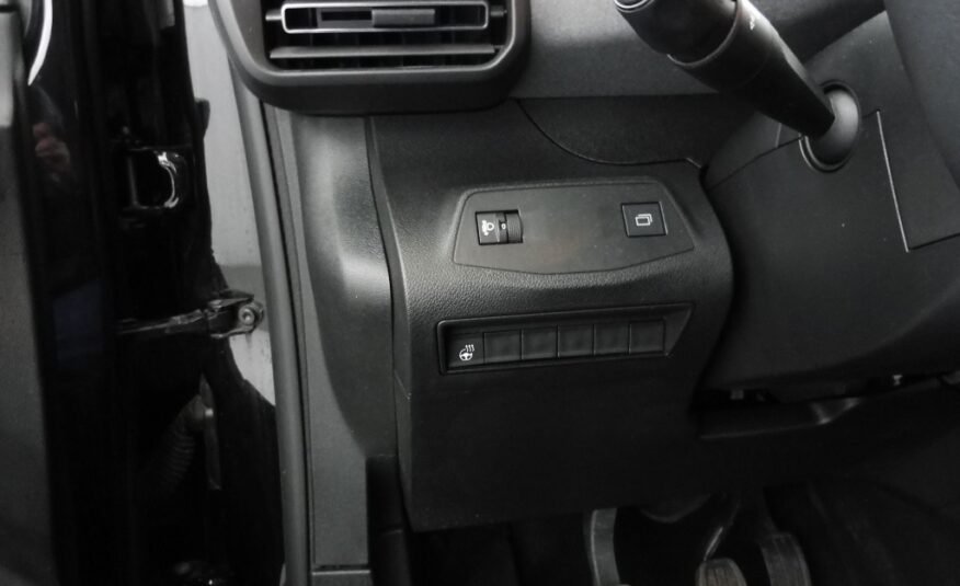 PEUGEOT RIFTER TAILLE M – 1.5 BLUEHDI 100CH S&S ALLURE 5 PLACES
