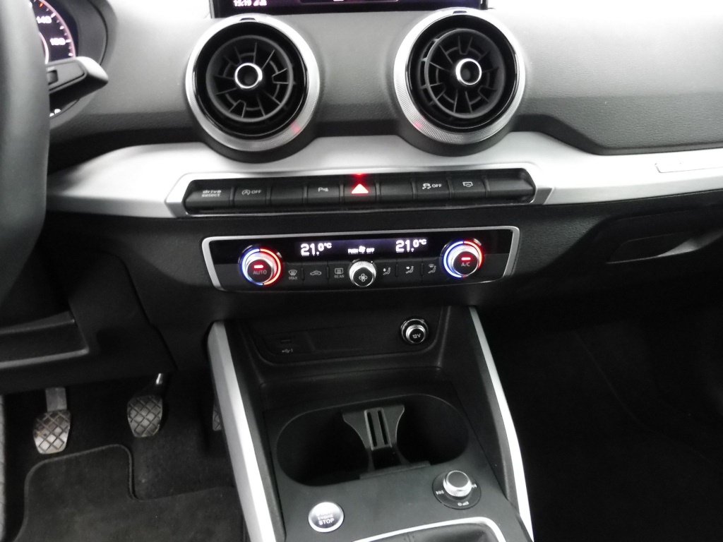 AUDI Q2 30 TDI 116CH PACK S LINE EXTERIEUR