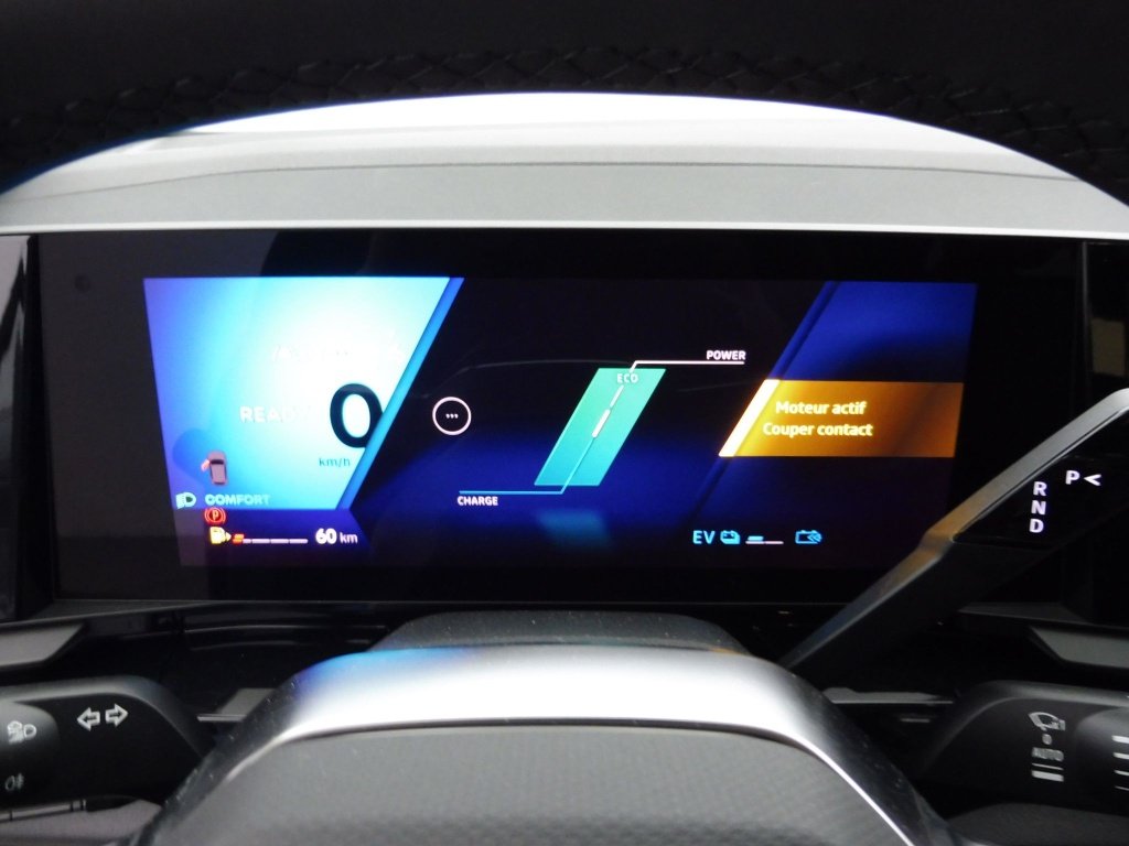 RENAULT AUSTRAL 1.2 E-TECH FULL HYBRID 200CH TECHNO – 24