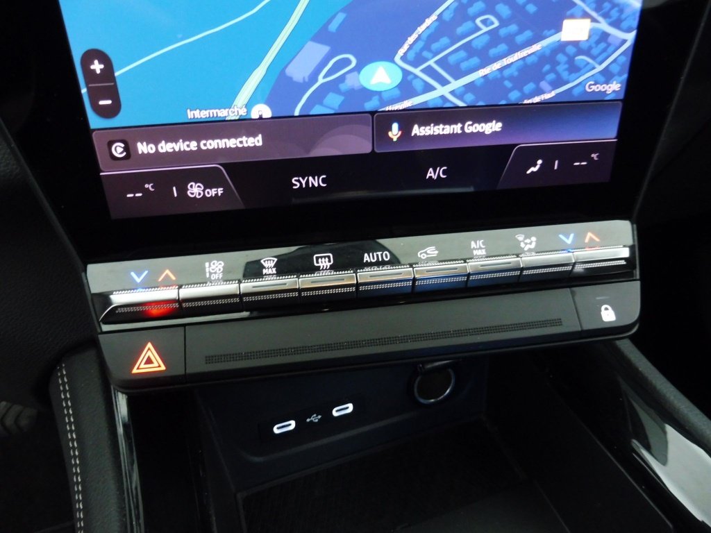 RENAULT AUSTRAL 1.2 E-TECH FULL HYBRID 200CH TECHNO – 23