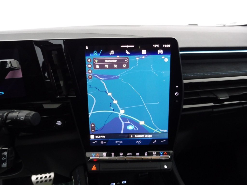 RENAULT ESPACE VI 1.2 E-TECH FULL HYBRID 200CH ESPRIT ALPINE 7 PLACES – 25