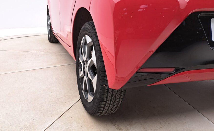 Toyota AYGO 1.0 VVTi 72ch X-PLAY