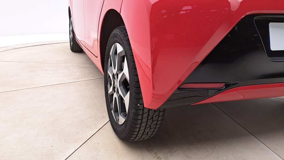Toyota AYGO 1.0 VVTi 72ch X-PLAY