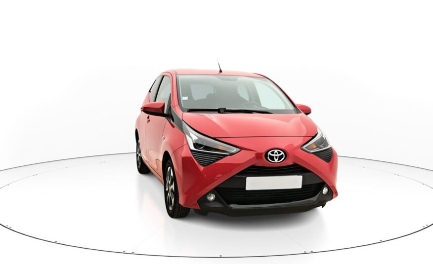 Toyota AYGO 1.0 VVTi 72ch X-PLAY