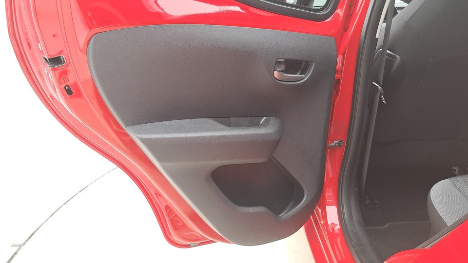 Toyota AYGO 1.0 VVTi 72ch X-PLAY