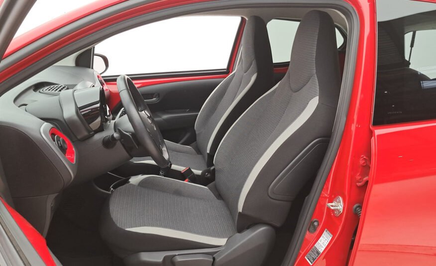 Toyota AYGO 1.0 VVTi 72ch X-PLAY