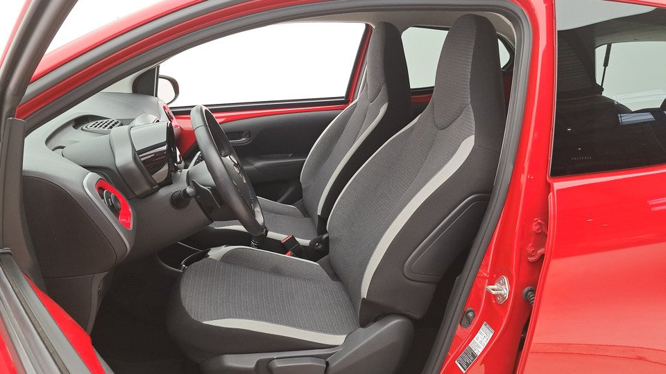 Toyota AYGO 1.0 VVTi 72ch X-PLAY