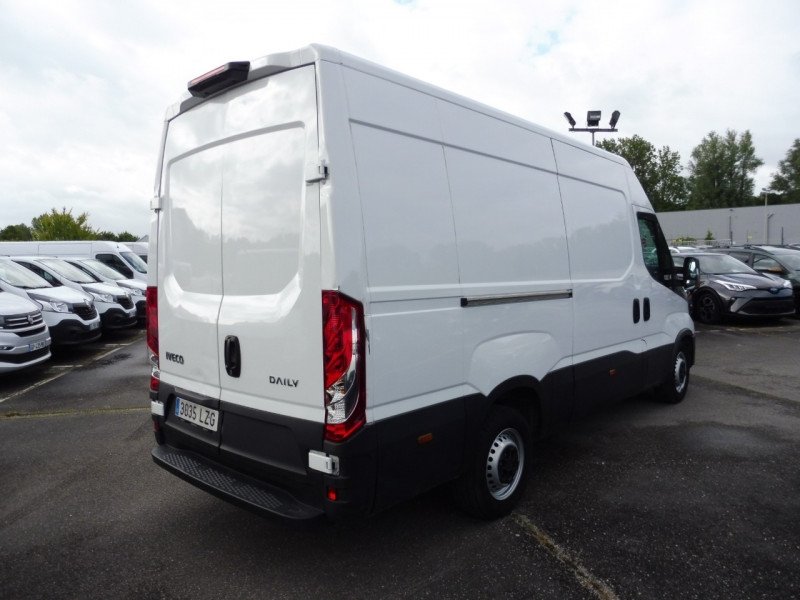 IVECO DAILY 35S FG 35S 12M3 V16 2.3 MJET 156