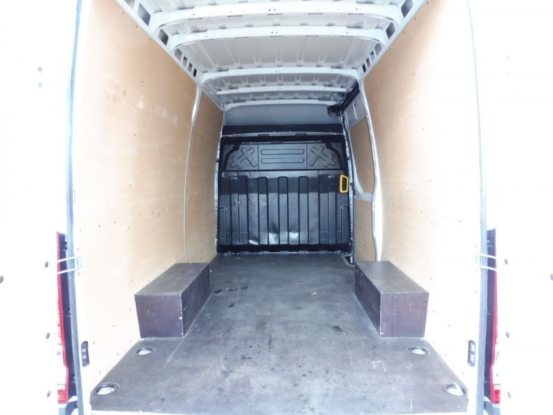IVECO DAILY 35S FG 35S 12M3 V16 2.3 MJET 156