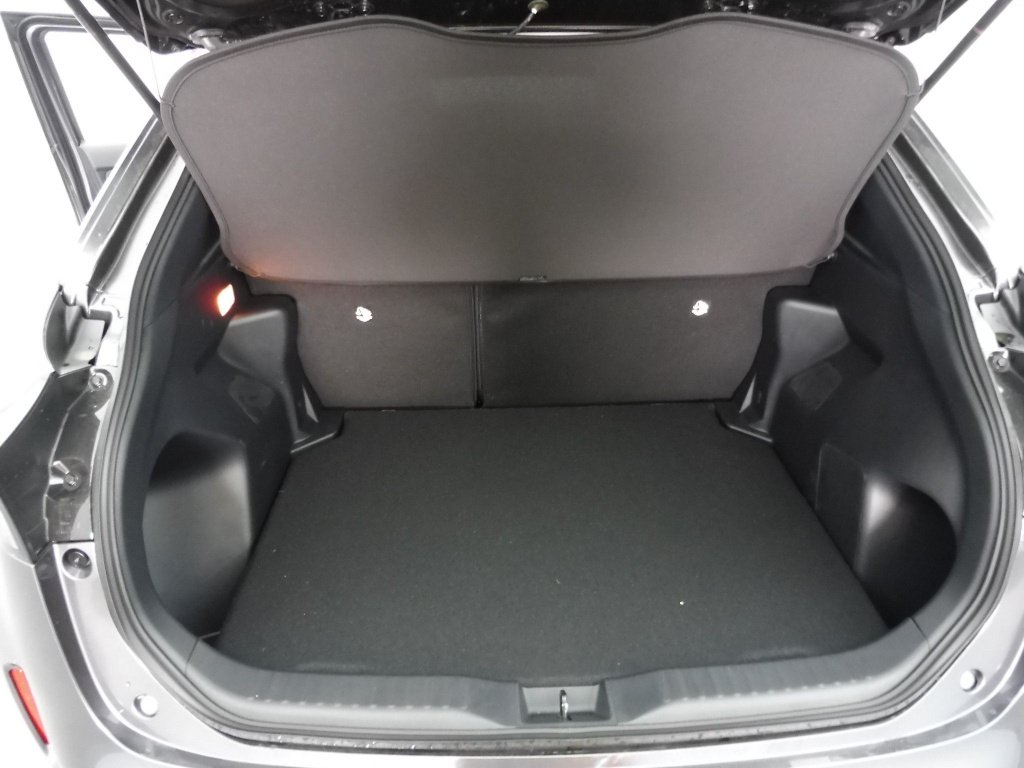 TOYOTA YARIS CROSS 130H DESIGN