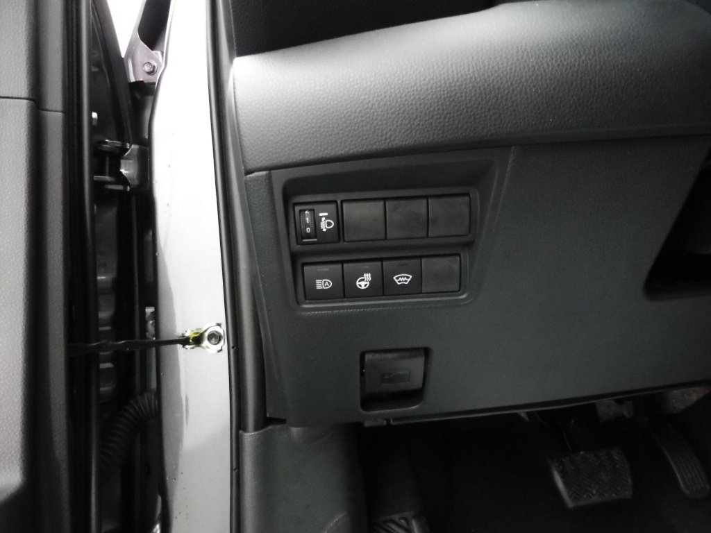 TOYOTA YARIS CROSS 130H DESIGN