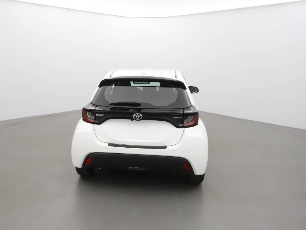 TOYOTA YARIS 116H DYNAMIC 5P MC24