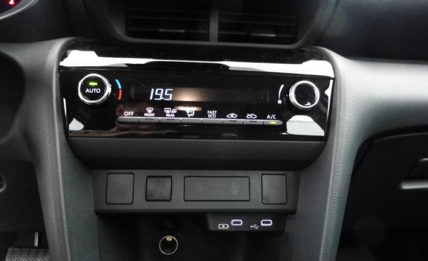 TOYOTA YARIS CROSS 116H DYNAMIC MC24