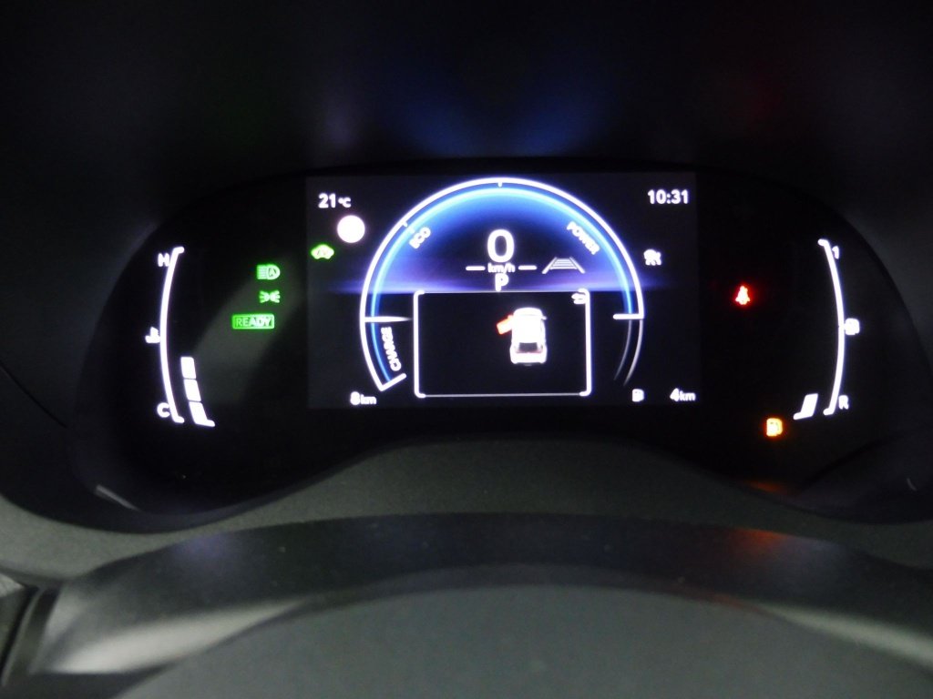 TOYOTA YARIS CROSS 116H DYNAMIC MC24