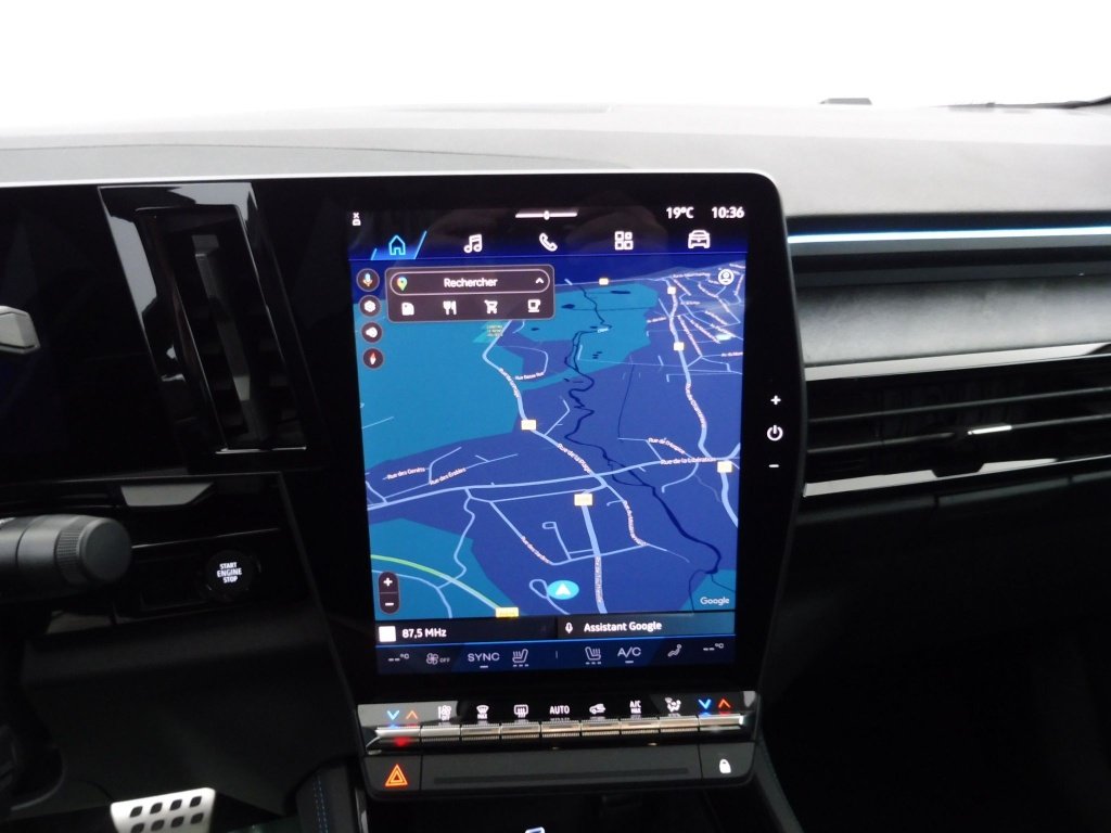 RENAULT RAFALE 1.2 E-TECH FULL HYBRID 200CH ESPRIT ALPINE – 25