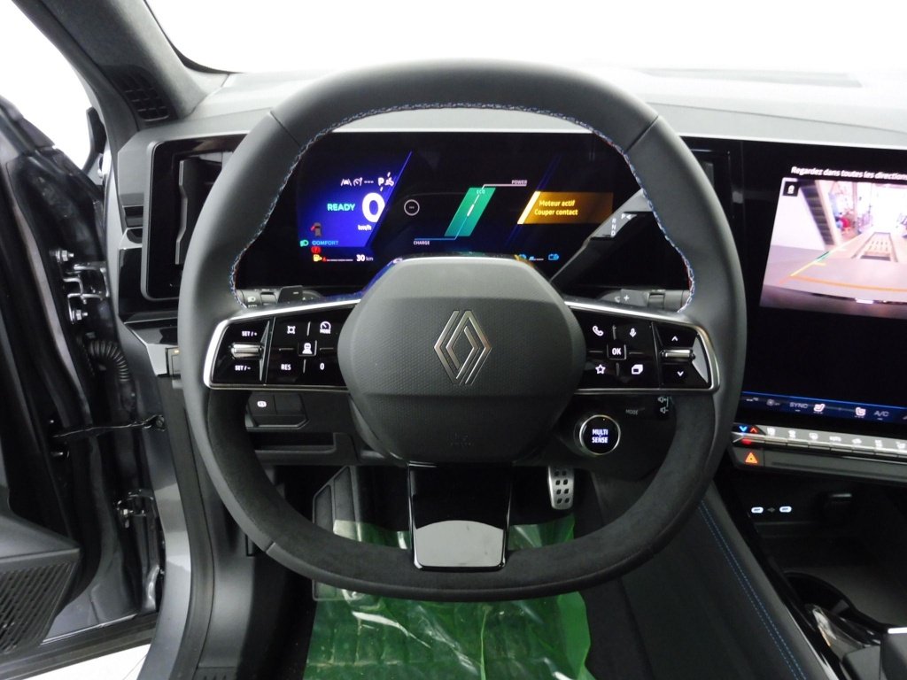 RENAULT RAFALE 1.2 E-TECH FULL HYBRID 200CH ESPRIT ALPINE – 25